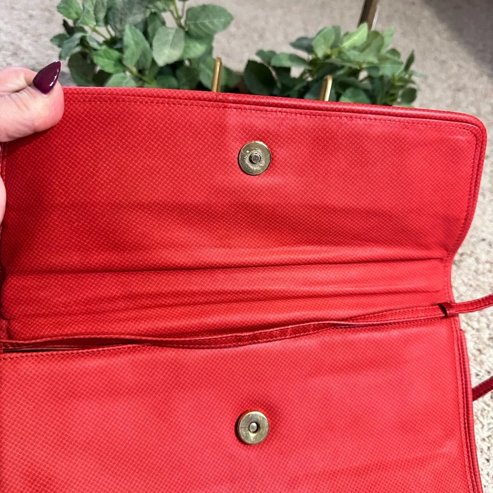 Bottega Veneta Red Crossbody orcClutch